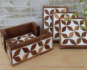 Juego de posavasos de madera de acacia con soporte, posavasos de Decoración de mesa de lujo, posavasos con diseño de flores - Product Image 2