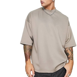 T-shirt Homme Personnalisé avec Logo International Outfitize – Vente en Gros, Bordure en Satin de Luxe, Streetwear, Qualité Supérieure, Vêtements en Gros - Product Image 2