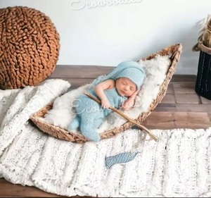 Berceau Bateau en Bambou Fait Main Unique pour Bébés, Bleu, Accessoire de Photographie, Écologique, Durable, Confortable, Lit Moderne en Forme de Cœur - Product Image 2