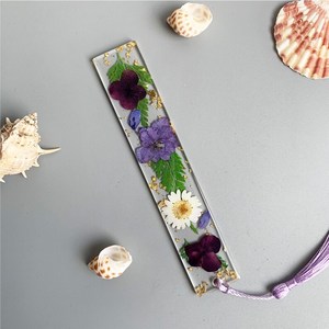 Marcapáginas de Resina con Flores Secas Transparentes, Regalo de Cumpleaños, Artesanía de Resina, Marcapáginas Floral, Regalo Personalizado para Profesor - Product Image 2