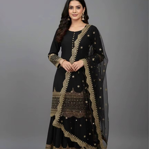 Elegante y Moderno Lehenga Choli de Diseño con Bordados, de Secado Rápido, Hecho con Materiales Reciclados, con Protección Solar, Ideal para Fiestas y Bodas - Product Image 1