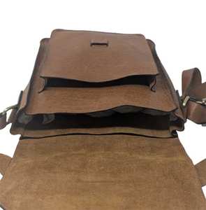 High Quality Casual Leather Messenger <b>Bag</b> for <b>Men</b> with Spacious Storage and Easy Carry Loop for Work and <b>Travel</b> - Product Image 3