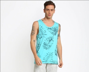 Camiseta sin mangas con estampado tropical azul para hombre, cuello en V, informal, transpirable, de poliéster tejido - Product Image 1