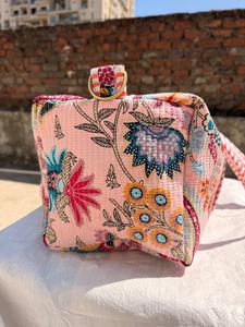 กระเป๋าผ้าฝ้ายพิมพ์ลายตุรกีสำหรับผู้หญิง กระเป๋าเดินทางลายดอกไม้แบบเย็บติดกัน กระเป๋าเดินทางขนาดใหญ่ กระเป๋าออกกำลังกาย กระเป๋าเดินทางสุดสัปดาห์  รับสกรีนโลโก้ - Product Image 3