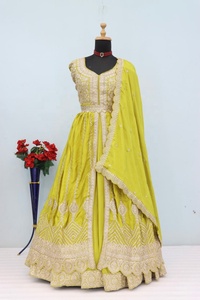 Nouvelle collection de robes Chinon modernes et élégantes pour mariages, fêtes et festivals, provenant d'un fournisseur et exportateur indien. - Product Image 2