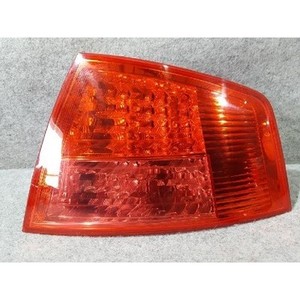 ไฟท้ายด้านขวา A8 D3 ปี 2004-2010 ของแท้ มือสอง รุ่น 4E0945096C - Product Image 1