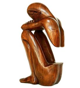Sculpture en bois de 12 pouces - Homme au repos, figurine abstraite sculptée à la main, décoration artistique pour la maison, accent décoratif brun - Product Image 1