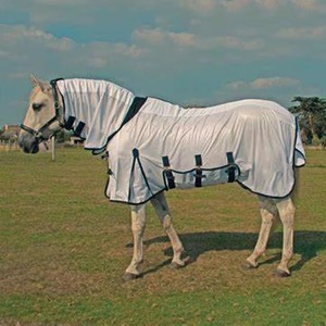 Vente en gros d'équipements équestres, couvertures pour chevaux, tapis pour chevaux, équipement équin, couverture d'hiver confortable pour chevaux 1200 Denier - Product Image 3