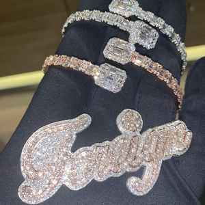 Colgante de Letra Iced Out VVS Moissanite que Pasa la Prueba del Diamante, Dijes de Plata Esterlina 925, Colgante de Dos Tonos para Hombre - Product Image 1