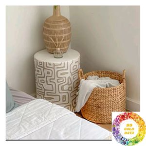 Panier de rangement rond en jacinthe d'eau avec poignées, fait main en fibres naturelles, organisateur pour étagères, armoires et placards - Product Image 4
