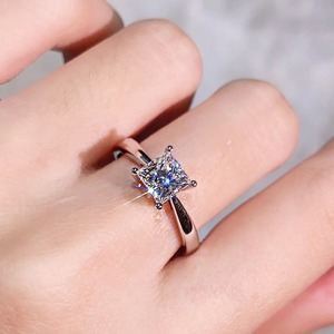 แหวนเพชรเงินแท้ 925 คุณภาพสูงสำหรับผู้หญิง เหมาะสำหรับวันครบรอบและเป็นของขวัญ มีจำหน่ายในราคาส่งออกจากอินเดีย - Product Image 2