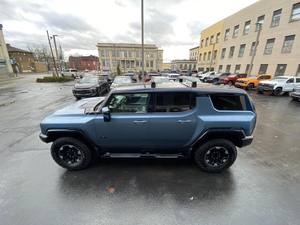 GMC HUMMER EV 3X SUV Usado 2024 - Product Image 2