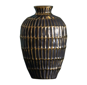 Vase à fleurs en aluminium de qualité supérieure avec un attrait contemporain sophistiqué pour les espaces intérieurs - Product Image 2
