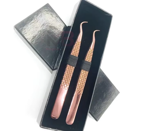 Pince à épiler professionnelle en acier inoxydable de haute qualité pour extensions de cils, pointe courbée en or rose, volume accru, poignée confortable - Product Image 2