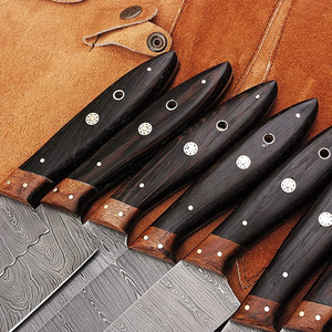 Ensemble de couteaux de chef en acier Damas faits main sur mesure, 8 pièces, manche en bois, tranchant droit, ambidextre - Product Image 4
