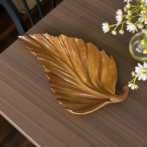 Minimalist Wooden Leaf Plate For Organizer Uses Elegant Multi Purpose <b>Tray</b> Keys Jewelry Coins And <b>Small</b> Essentials Storage - Product Image 3