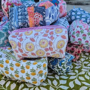 Vintage Cotton Handmade Block Printed for Pouches Women 3pcs Zipper Organizers Medium Capacity Makeup Accessory Cosmetic - Product Image 1
