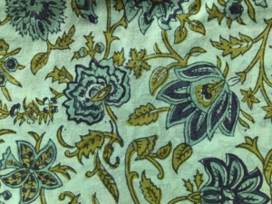 ผ้าฝ้ายพิมพ์ลายด้วยมือ สีเขียวมิ้นท์ พื้นลายดอกบุตะ |   งานพิมพ์ลายแบบดั้งเดิมของอินเดียสไตล์กัลัมคารี - Product Image 3