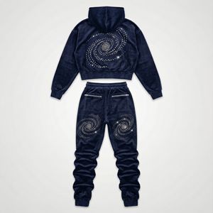Ensemble de survêtement de luxe personnalisé en velours 2026 pour femme – Sweat à capuche zippé et pantalon de jogging en velours doux avec strass - Product Image 6