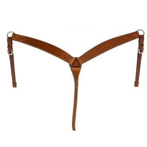 Ensemble d'accessoires d'équitation en cuir marron de qualité supérieure et durable, avec têtière à une oreille et brassard, orné de conchos élégants, pour l'équitation western - Product Image 1