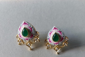 Luxury Hand Painted Meenakari <b>Stud</b> Earrings 18k Gold Plated Natural emrald Polki Kundan Enamel Earrings Traditional Fine - Product Image 3