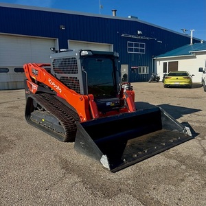Chargeuse compacte Kubota professionnelle avec une puissante capacité de levage, un design compact et des commandes fluides, à vendre - Product Image 1