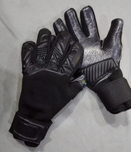 ถุงมือผู้รักษาประตูลดราคาพิเศษ คุณภาพระดับมืออาชีพ ป้องกันอย่างดี ผลิตจากยางลาเท็กซ์ สำหรับฟุตบอล ซอคเกอร์ ถุงมือกีฬาแบบกำหนดเองได้ ถุงมือผู้รักษาประตูลาเท็กซ์ - Product Image 5