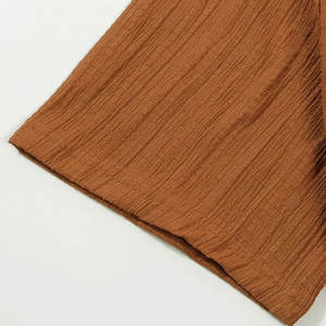 ชุดเสื้อเชิ้ตแขนสั้นติดกระดุมและกางเกงขาสั้นสำหรับผู้ชายคุณภาพสูง สไตล์ลำลอง ผ้าฝ้าย 100% ระบายอากาศได้ดี แห้งเร็ว - Product Image 5