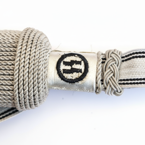 Nudo de espada ceremonial OEM ODM más vendido en plata y negro, material gris personalizado con nudo trenzado de cinta - Product Image 6