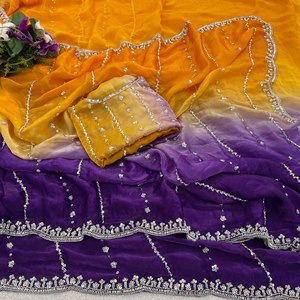 Sari en satin de soie Reglance avec perles et broderies Dana, style tendance, élégant, traditionnel, riche et de créateur, pour femme - Product Image 3