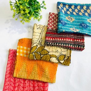 Servilletas de algodón Kantha hechas a mano para todas las estaciones, multicolor, rectangulares, para decoración de interiores, estilo floral, reutilizables - Product Image 6
