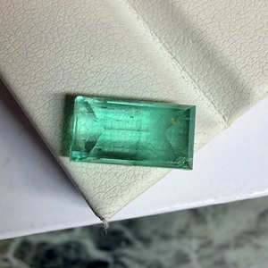 Esmeralda Colombiana Natural de Alta Calidad, 2.65 Quilates, Verde Intenso, Hermosa Piedra Suelta Facetada para Fabricación de Joyería - Product Image 5