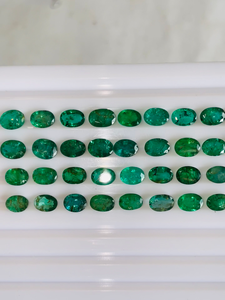 พลอยมรกตธรรมชาติทรงรี 7*5 มม. คุณภาพดีเยี่ยม เงางาม สีเขียวสวยงาม เหมาะสำหรับการขัดและตกแต่ง ราคาถูก - Product Image 2