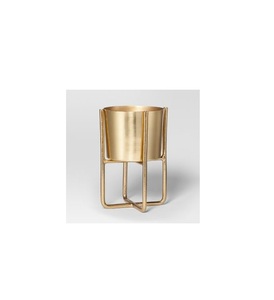 Support de plante en métal vintage au design d'inspiration classique, idéal pour la décoration rustique de jardin, patio, balcon ou maison. - Product Image 6