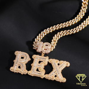 Collar con Letras Personalizadas REX de Diamante Moissanite con Cadena Cubana Brillante y Colgante de Letras con Tipografía Audaz, Estilo Urbano de Lujo - Product Image 6
