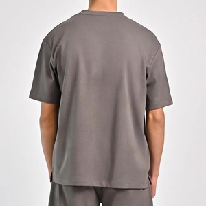 T-shirts formels en maille pour hommes, mélange polyester/coton, couleur unie, logo personnalisé, impression sérigraphique, manches courtes, col roulé - Product Image 3
