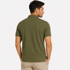 Polo homme premium conçu pour un style décontracté et sportif, tissu léger, texture douce, idéal pour l'été, confortable à porter. - Product Image 3