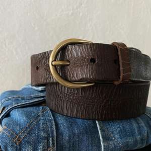 Ceinture en cuir 100% véritable style vintage, accessoires de luxe pour hommes, ceintures formelles en acier, à la mode, imperméables, écologiques, style antique - Product Image 1