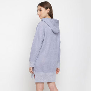 Robe sweat à capuche oversize pour femme, manches longues, couleur unie, avec poche kangourou, en mélange de coton tricoté - Product Image 4