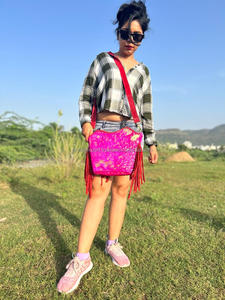 Nuevo estilo occidental Hair On Hide Metallic Fur Suede Leather Fringe Bags Cuero de piel de alta calidad Unique Middle Concho Fringe Bags - Product Image 4