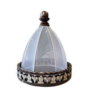 Plato de Lujo Hecho a Mano para Chocolate y Postres para Eid, Regalos de Ramadán, Exquisita Bandeja de Servir Acrílica con Incrustaciones de Nácar - Product Image 1