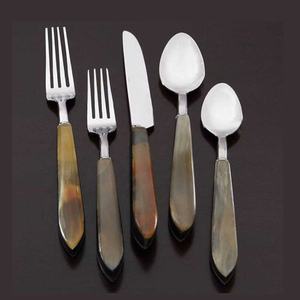 Cubiertos pulidos de plata y acero inoxidable, estilo occidental, hechos a mano, mango esmaltado, juego de cubiertos real baratos - Product Image 6