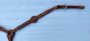Harnais de poitrine en cuir durable pour cheval, équipement équestre, accessoires pour chevaux, collier de poitrine pour cheval, fabrication OEM acceptée - Product Image 4