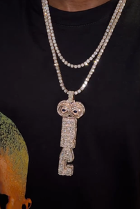 Colgante de Búho con Letra L, Estilo Hip Hop, para Hombre, Oro Sólido, Piedras de Moissanita con Corte Baguette, Joyería para Uso Diario, Engaste de Bisel - Product Image 4