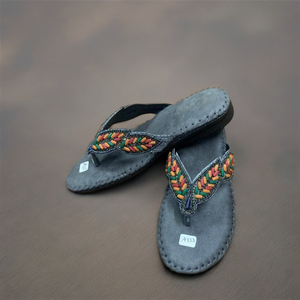 Sandales ornées de perles - Product Image 2