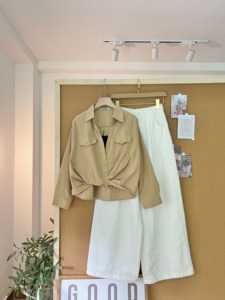 SUBICI 5311009 <b>Women's</b> <b>Long</b> Sleeve Button Down Shirt with Two Flap Pockets Twist Hem Casual <b>Blouse</b> OEM ODM - Product Image 2