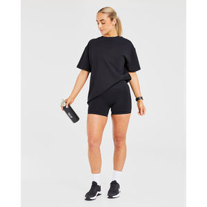 T-shirt noir oversize de qualité supérieure pour femme, manches courtes, super doux, léger, coupe décontractée, idéal pour la gym, le yoga et l'entraînement - Product Image 6