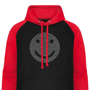 Sudadera moderna con adornos de diamantes de imitación, material cálido, estilo relajado, ideal para clima fresco y tendencias de moda. - Product Image 3