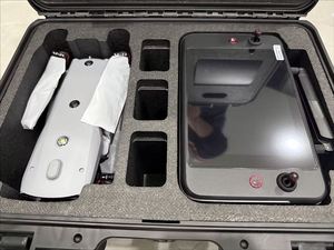 Dron EVO Max 4T con Cámara Aérea con Zoom Óptico, Telémetro Láser, Imagen Térmica Infrarroja y Control Remoto por Ondas Milimétricas - Product Image 4