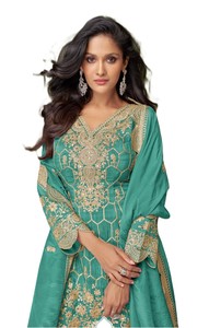 Elegante Conjunto de Traje Sharara de Satén Bordado de 3 Piezas para Mujer, Cuello en V, Largo Completo, Estampado Floral, Verde con Detalles Dorados - Product Image 2
